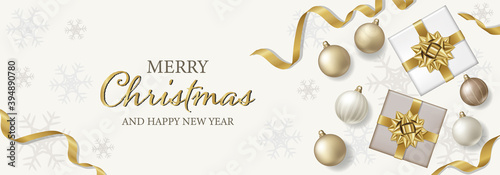 クリスマスのオーナメントボール・リボン・ギフトボックスのバナーイラスト