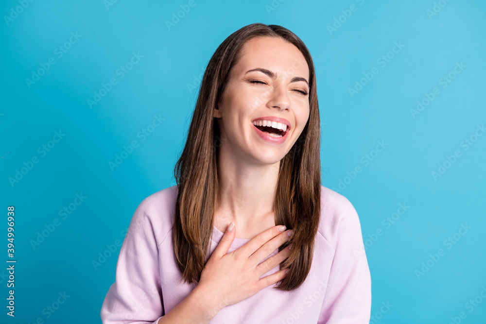 Close-up portrait of her she nice attractive pretty lovely cheerful cheery girl laughing having fun good news luck isolated over bright vivid shine vibrant blue color background Close-up portrait of her she nice attractive pretty lovely cheerful cheery girl laughing having fun good news luck isolated over bright vivid shine vibrant blue color background