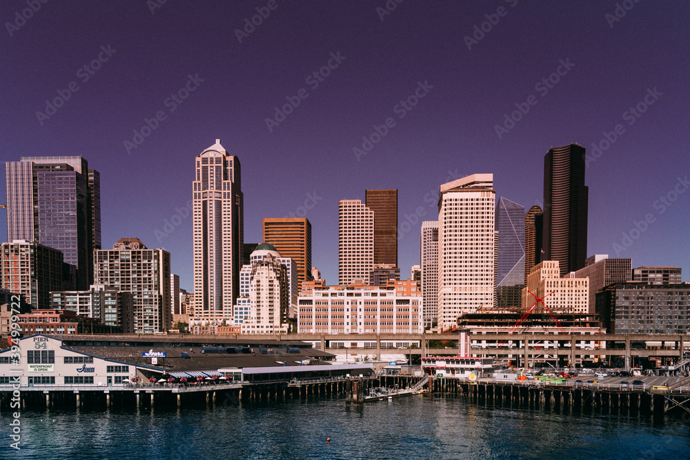 Obraz premium View of downtown Seattle skyline in Seattle Washington, USA 