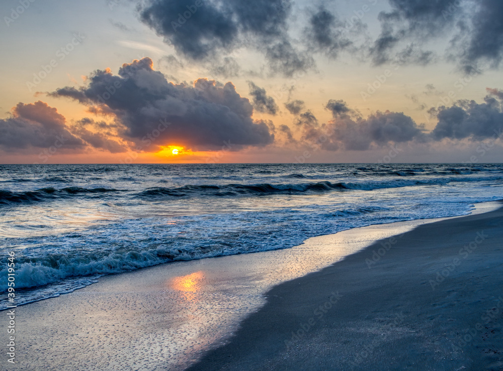 Φωτογραφία Sunset oiver the Gulf of Mexico from Sanibel Island Florida in the United States