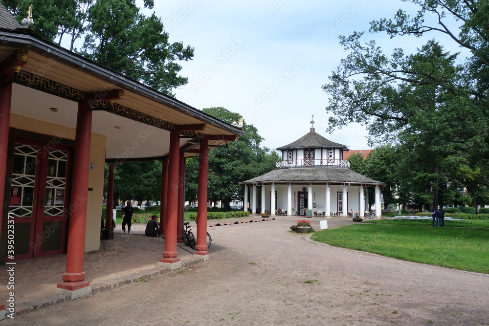 Bad Doberan: Doberaner Münster, Klosterhof und Kurpark Bad Doberan: Doberaner Münster, Klosterhof und Kurpark
