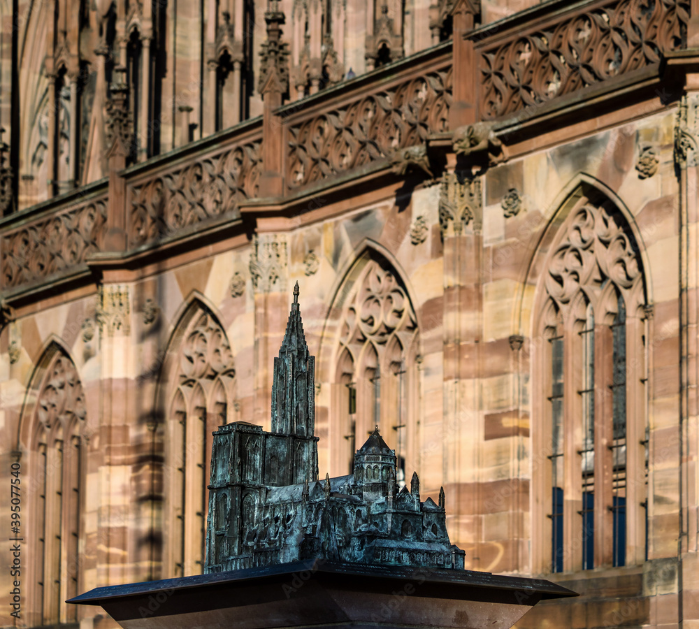 Miniature model of the Strasbourg Cathedral, made of bronze. Installed on the cathedral square.