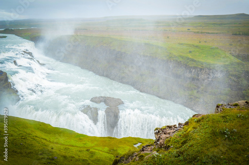 Cataratas naturales en Islandia