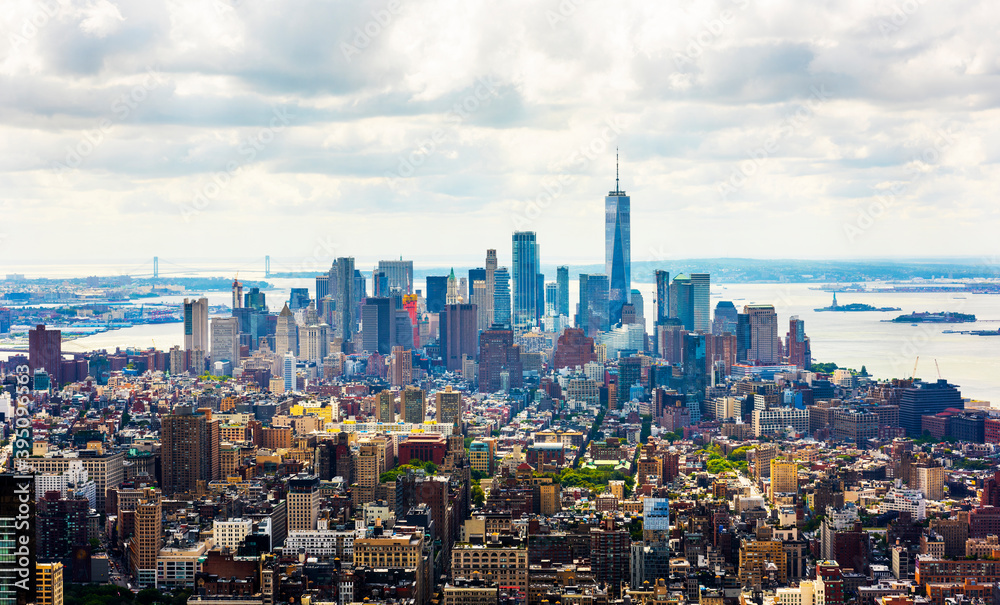 Obraz premium MANHATTAN, NEW YORK CITY. Manhattan skyline and skyscrapers aerial view.