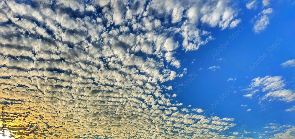 Fototapeta premium clouds against the blue sky