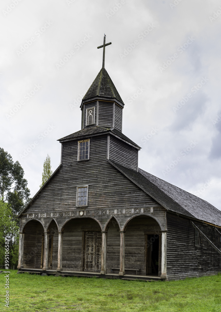 église authentique en bois chiloe chili