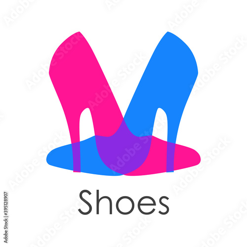 Tienda de zapatos. Logotipo con texto Shoes con zapatos de mujer de tacón alto en piezas separadas en varios colores