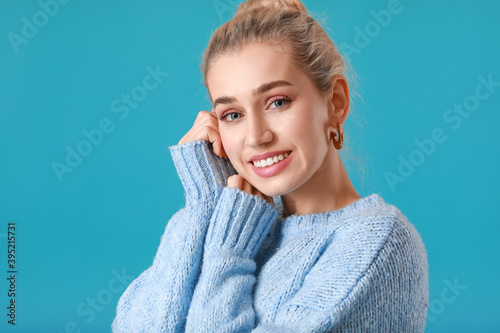 Beautiful young woman in wa...