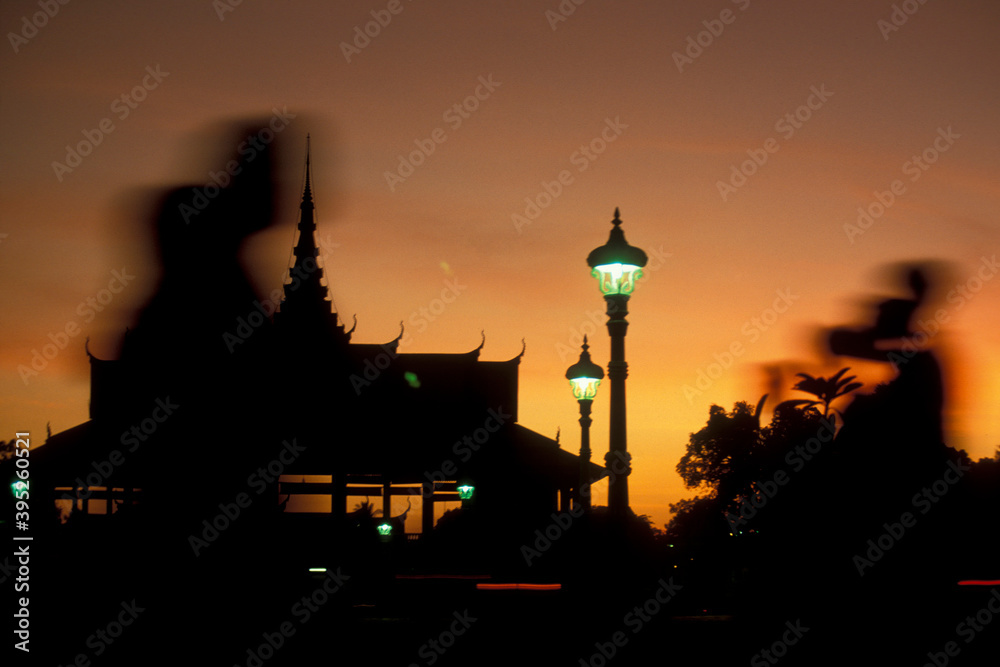 CAMBODIA PHNOM PENH ROYAL PALACE PARK