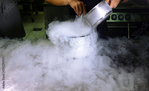 Making ice cream with liquid nitrogen