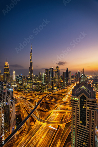 Ausblick Shangri-La Hotel Dubai, Burj Khalifa in der Nacht, Skyline von Dubai, Architektur von Dubai in der Nacht
