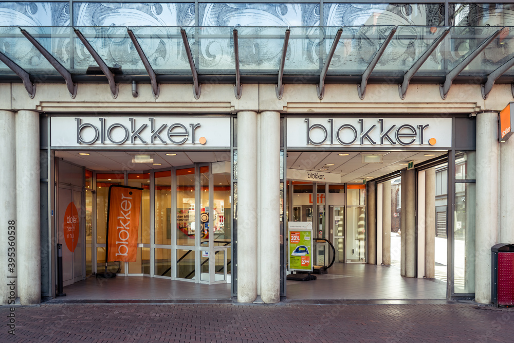 Dordrecht, The Netherlands - March 03, 2019: Blokker logo on a storefront wall. Blokker Holding is a Dutch retail and active in the household sector. Stock | Adobe Stock