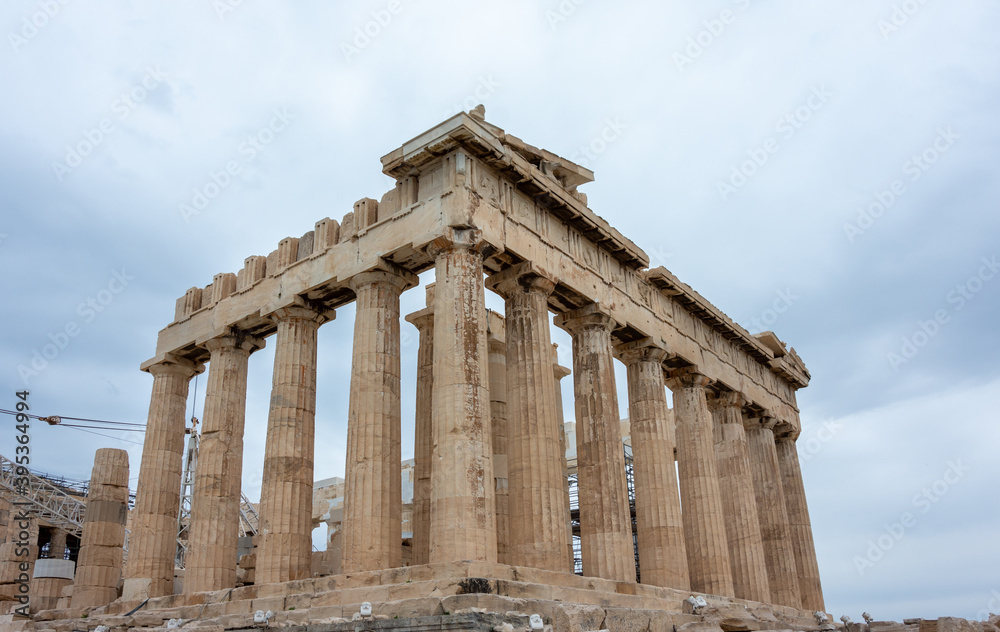 Travel to historical places in Greece.