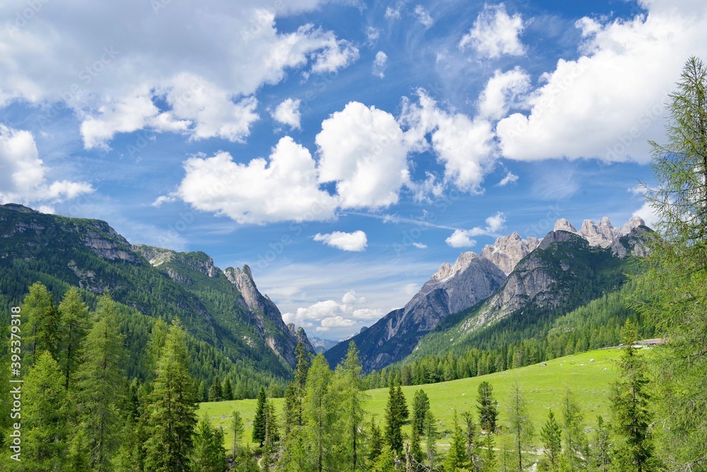 Berglandschaft Dolomiten Berglandschaft Dolomiten