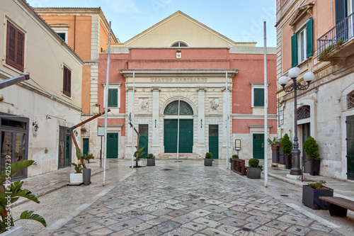 Cuadro en lienzo Front facade of the garibaldi theater in bisceglie apulia italy