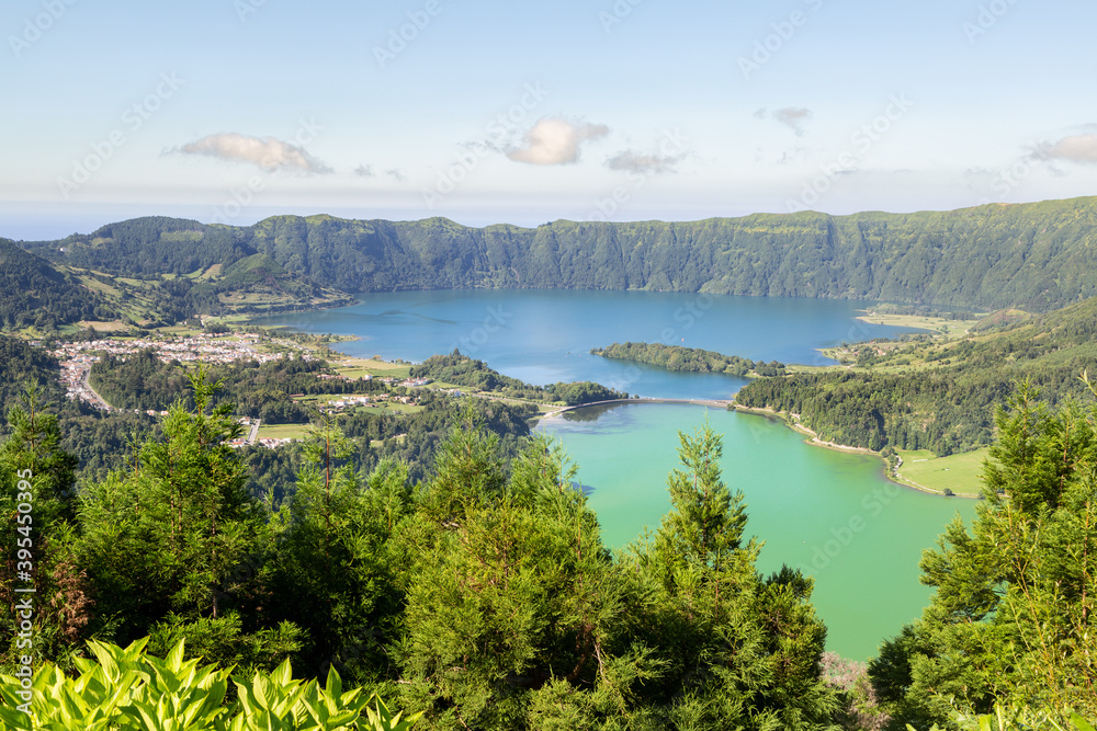 Panorama de Caldeira des Sept Cités à Saõ Miguel aux Açores en été
