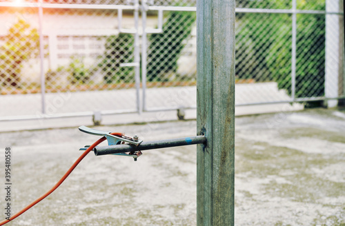 connecting safety ground wire line for welding machine.