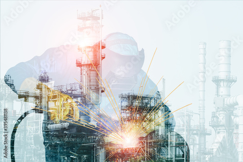 Double exposure welder is welding process with spark light construction, refinery plant constructions