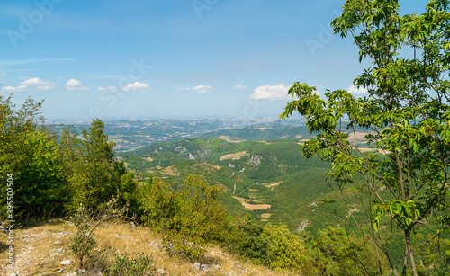 Vista dal sentiero 109AG da Poggio San Romualdo a Castelletta nelle Marche photo