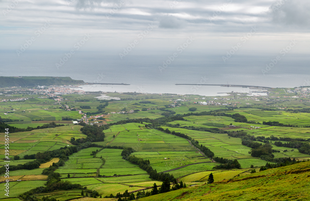 Panorama Ile Terceira aux Açores depuis point de vue Serra do Cume