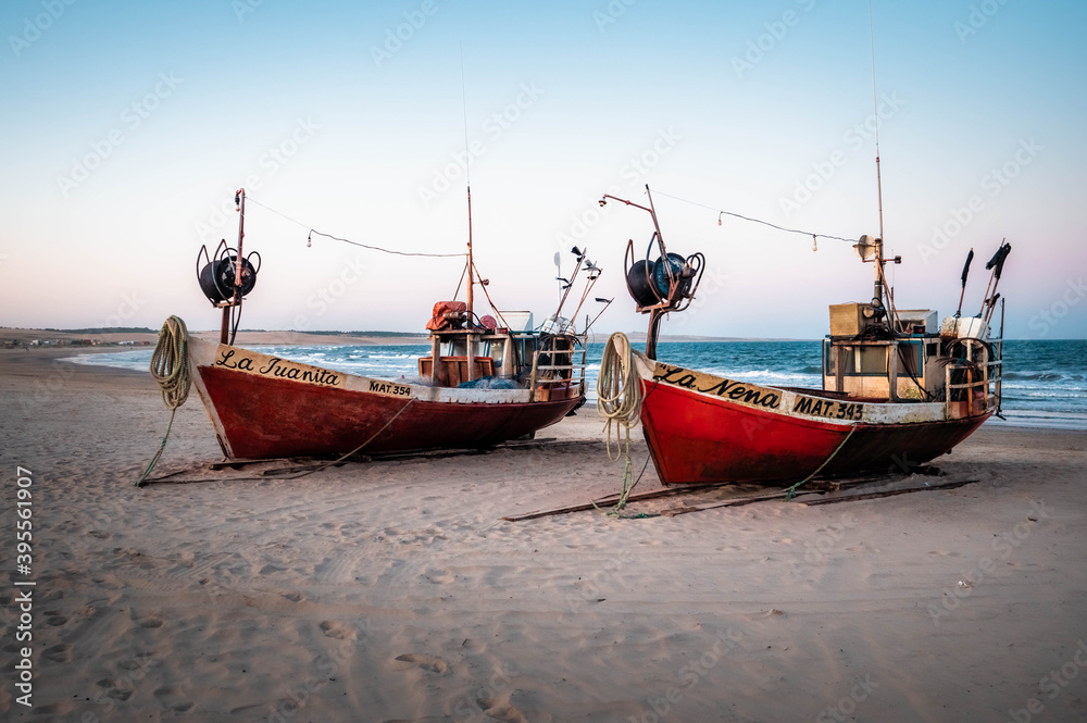 Fototapeta premium fishing boats on the beach