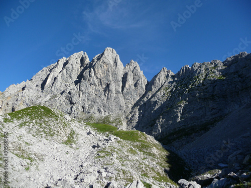Climbing tour Kopftorlgrat mountain, Tyrol, Austria