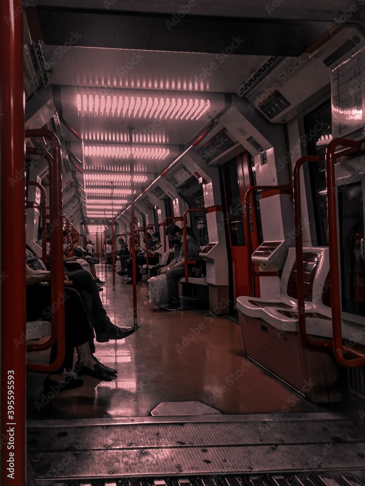Metro rojo