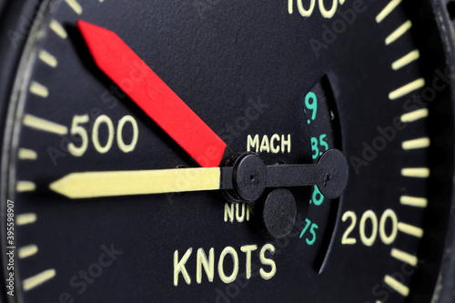 Obraz na plátne analogue airspeed indicator of jet aircraft