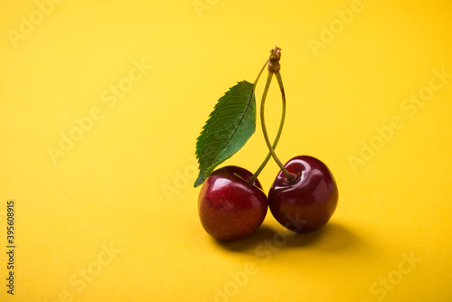 Sweet cherries (prunus avium) photo