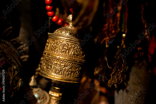 Bild auf Leinwand Tibetan Buddhist Om Mani Prayer Wheel