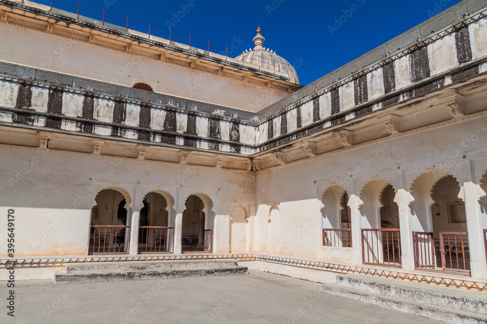 Courtyard of Badal Mahal palace at Kumbhalgarh fortress, Rajasthan state, India