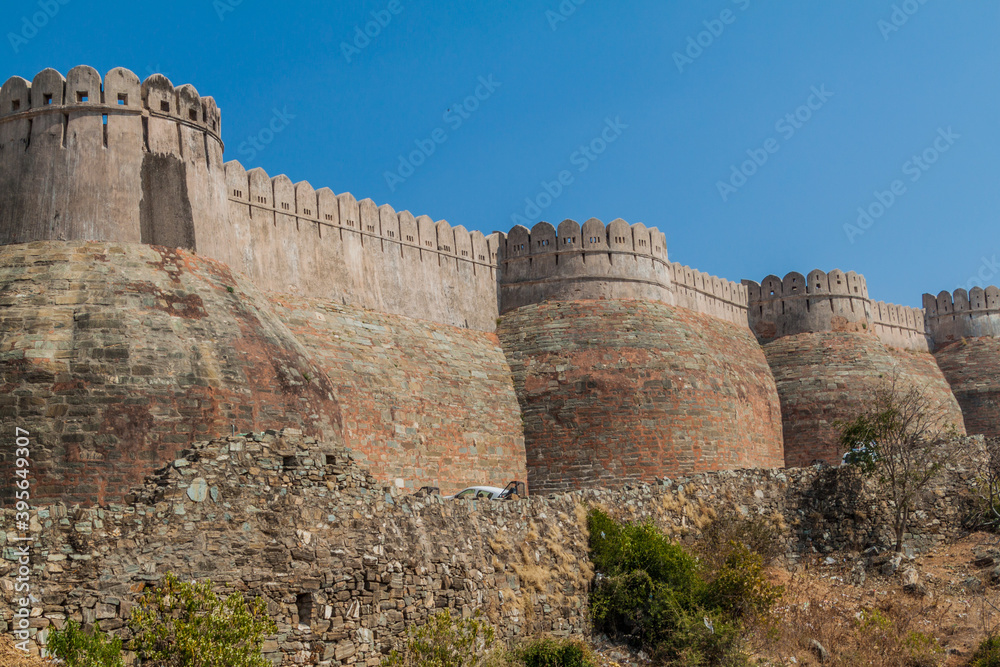 Walls of Kumbhalgarh fortress, Rajasthan state, India