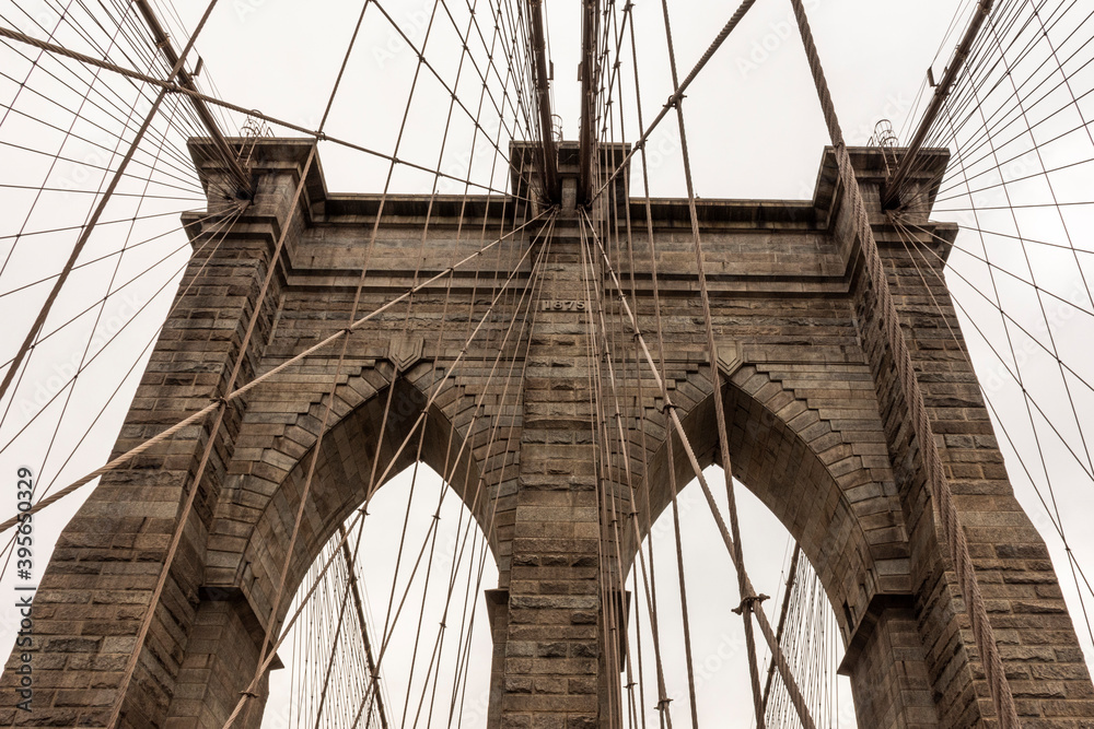 Fototapeta premium Architectural detail of the Brooklin Bridge in New York City. United States.