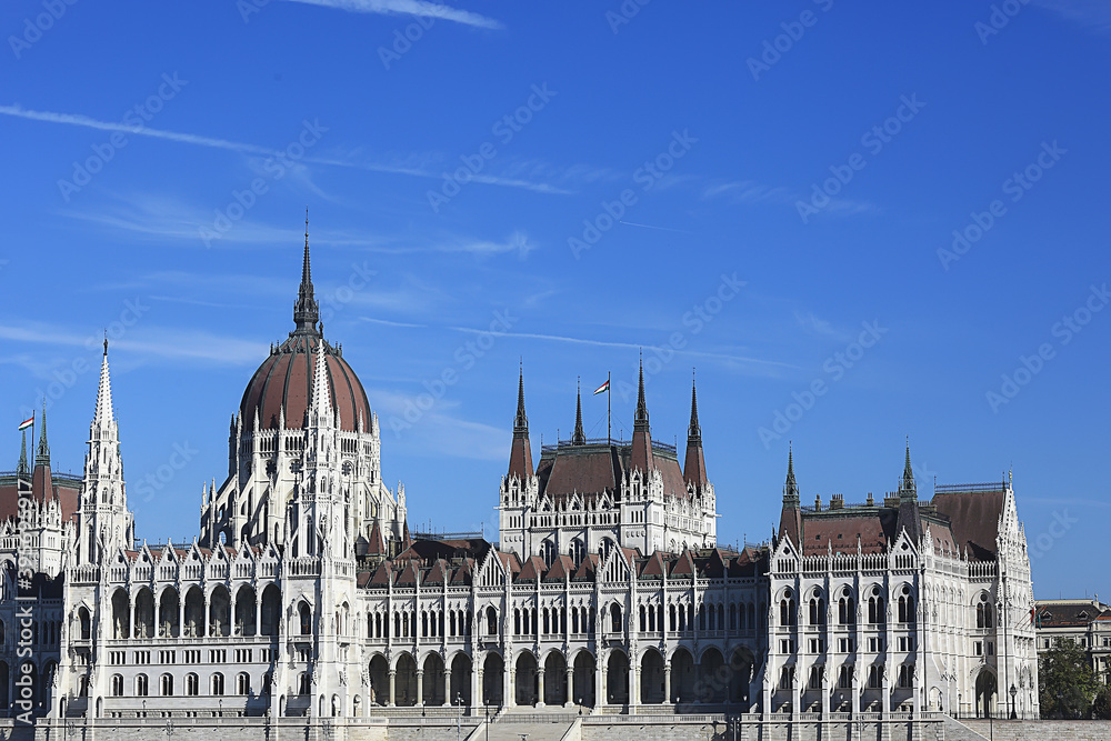 Obraz premium Budapest parliament landscape, tourist view of the capital of hungary in europe, architecture landscape