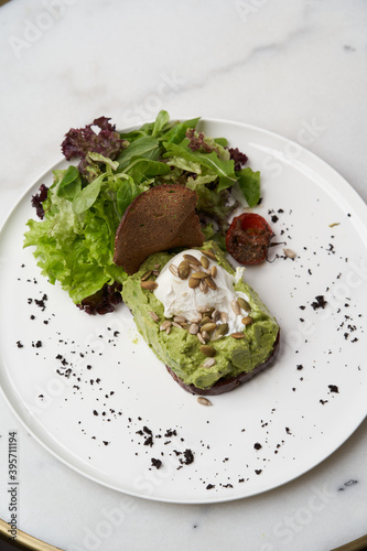 Toast Avocado with Poached Egg - Healthy Breakfast