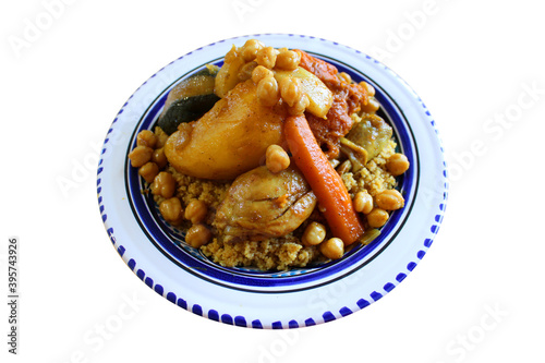 Cuisine tunisienne, délicieux couscous de poulet épicé et aux légumes