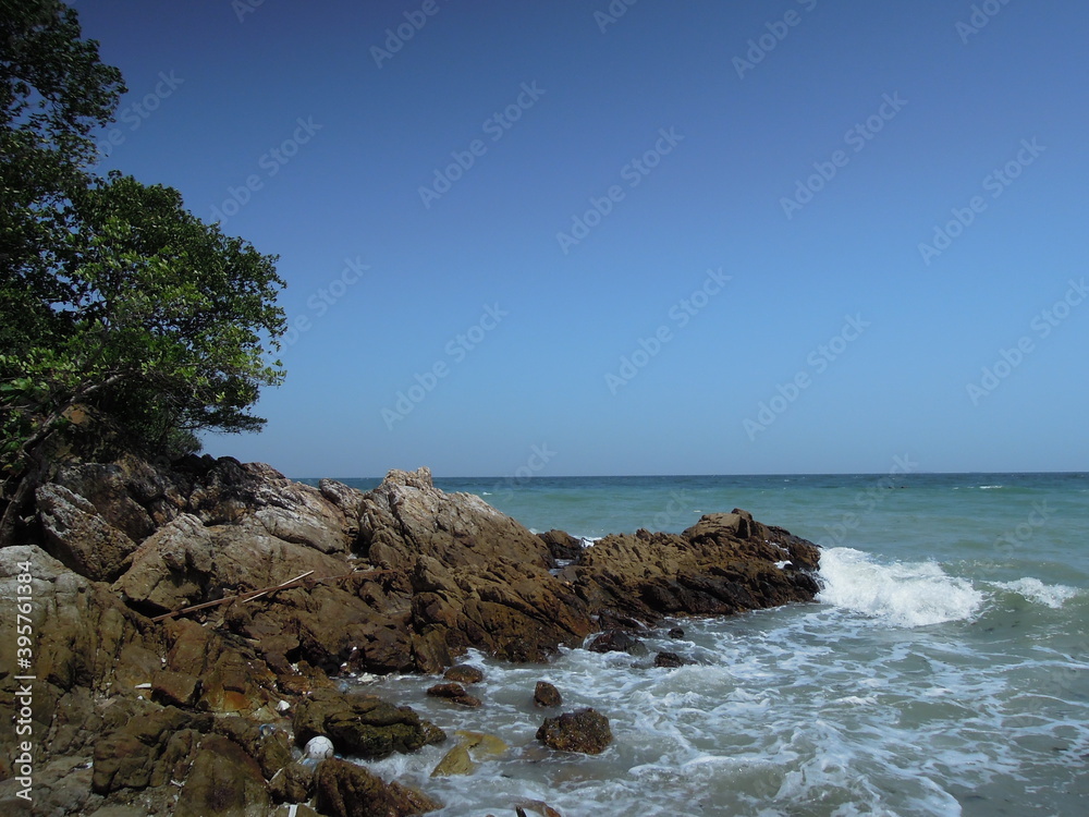 Obraz premium rocks and sea