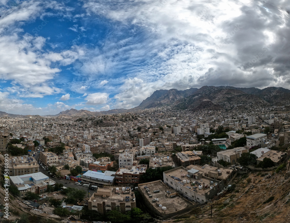 Rainy clouds cover the Yemeni city of Taiz 2020 
