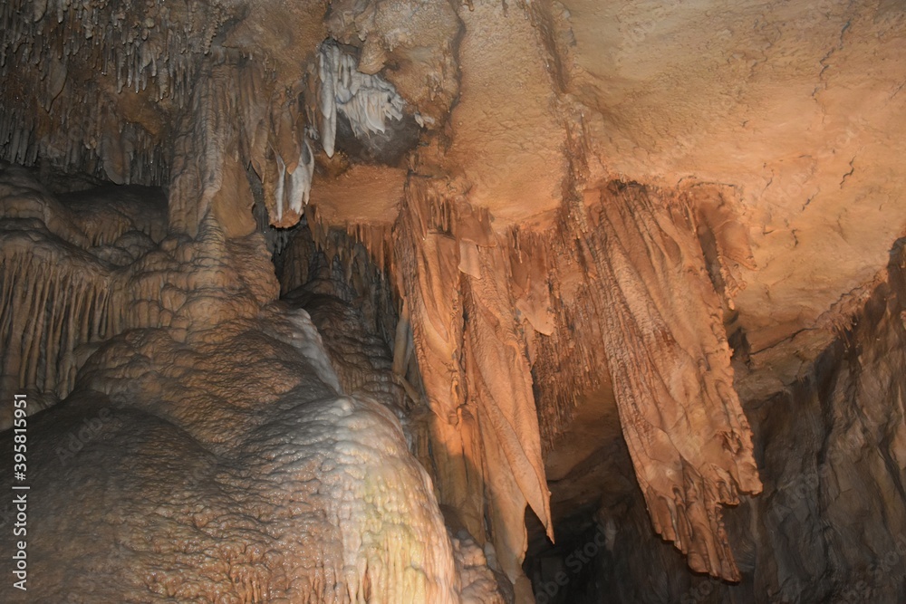 Obraz premium inside of a cave