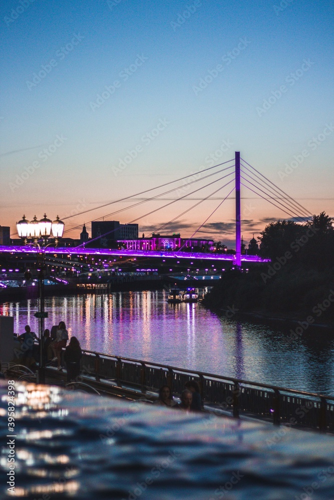 Obraz premium Night city bridge
