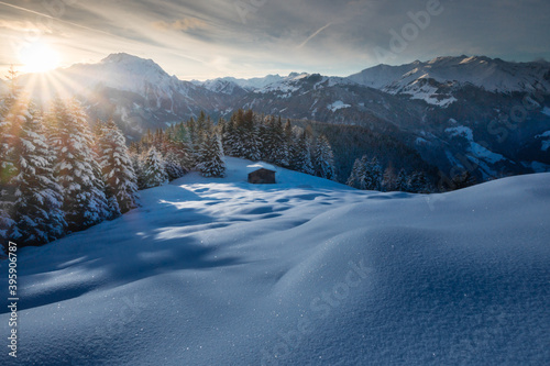 Wintermorgen in den Österreischischen Alpen © by paul