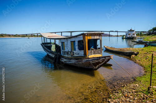 Barco solit  rio