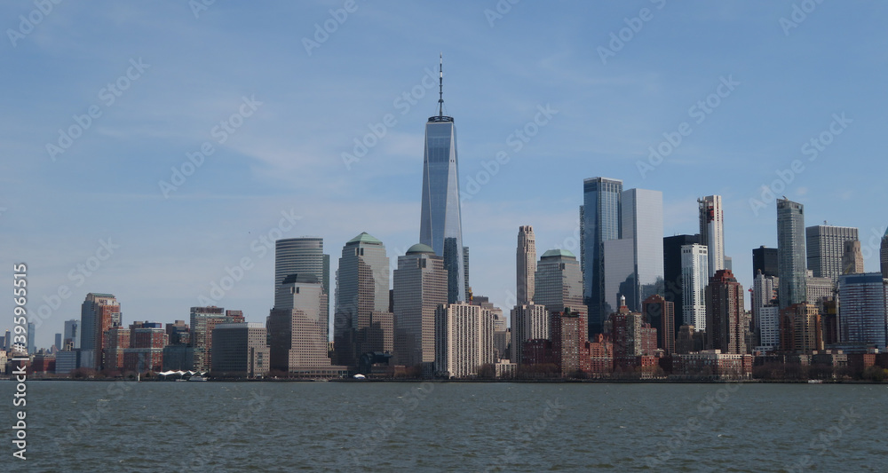 Fototapeta premium Skyline and modern office buildings of Midtown Manhattan viewed from across the Hudson River. 