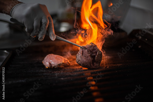 Corte de carne al carbón