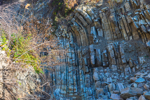 Vertical faults in the moun...