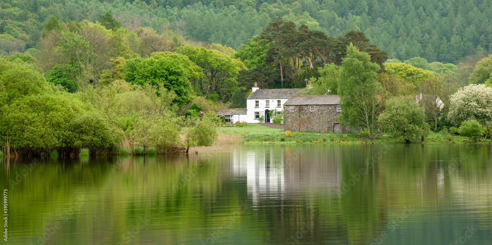 Farmhouse on Derwentwater Farmhouse on Derwentwater