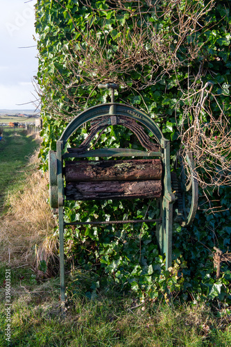 old mangle