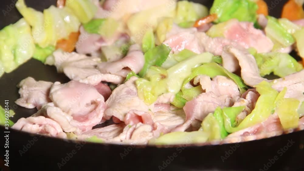 野菜炒めの調理 野菜炒めの調理