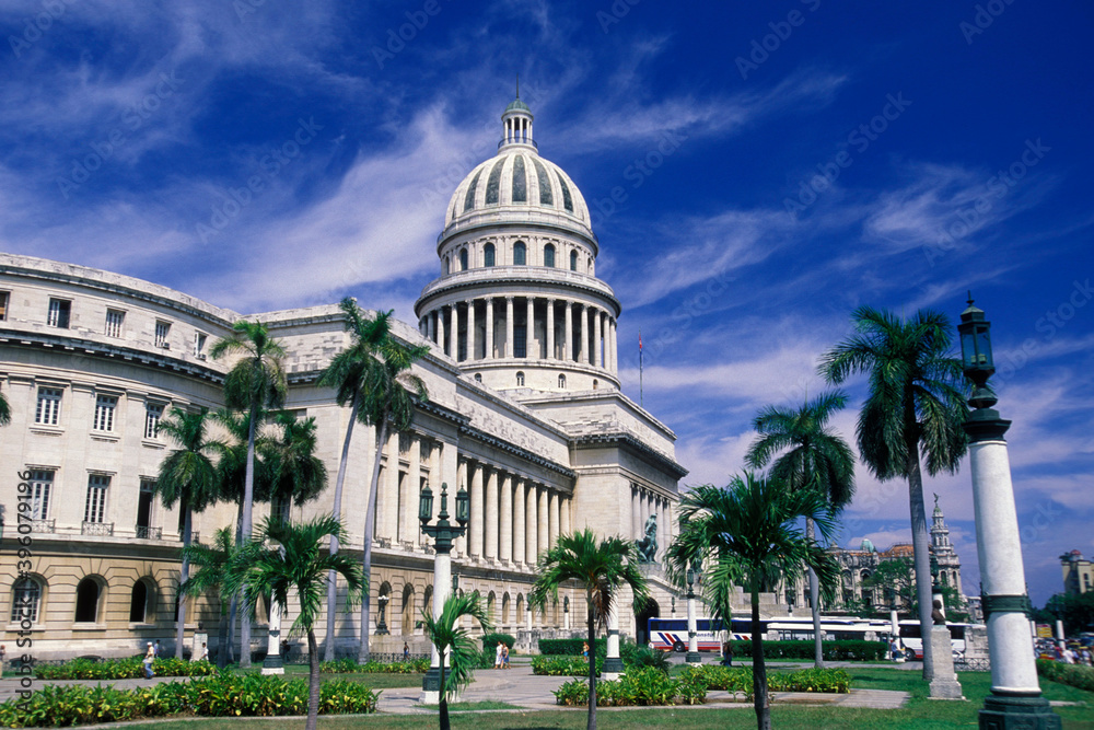 Obraz premium CUBA HAVANA CAPITOLIO