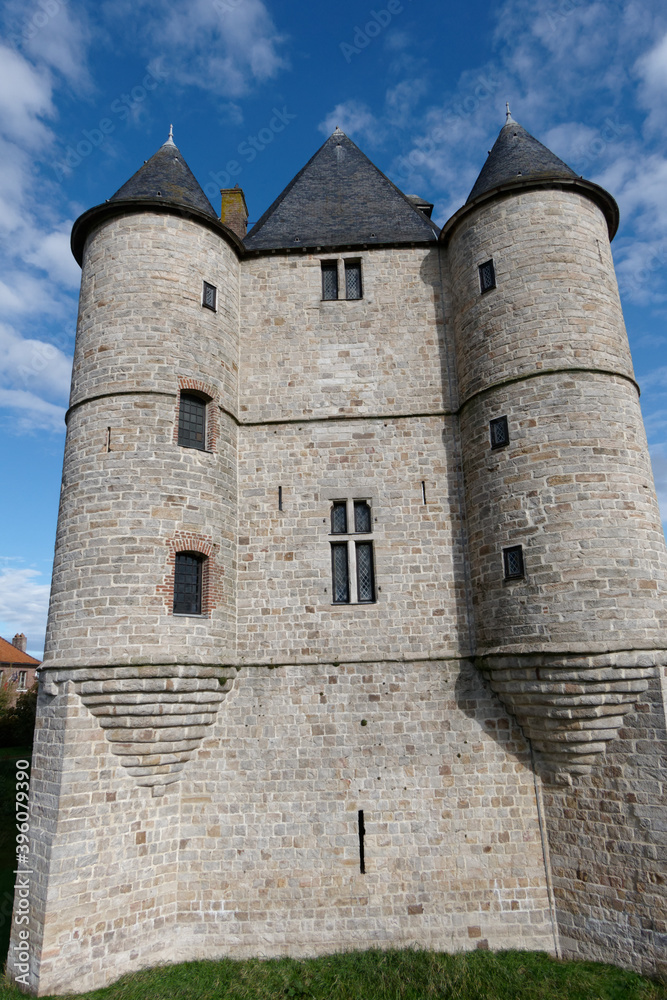Le donjon de Bours mémoire médiévale - Pas-de-Calais - France
